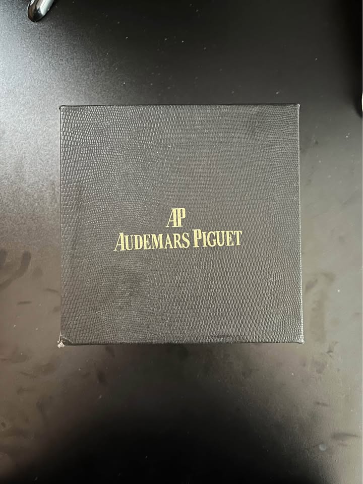 Ap Skeleton Two Tone Moissanite