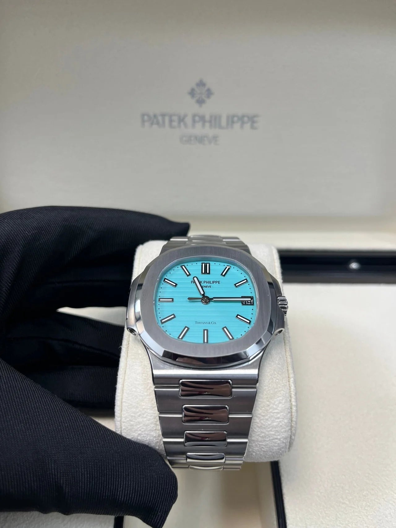 patek philippe nautilus tiffany blue